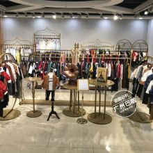 廣州巴啦服飾有限責任公司 專業服裝批發供應，時尚潮流一手掌握